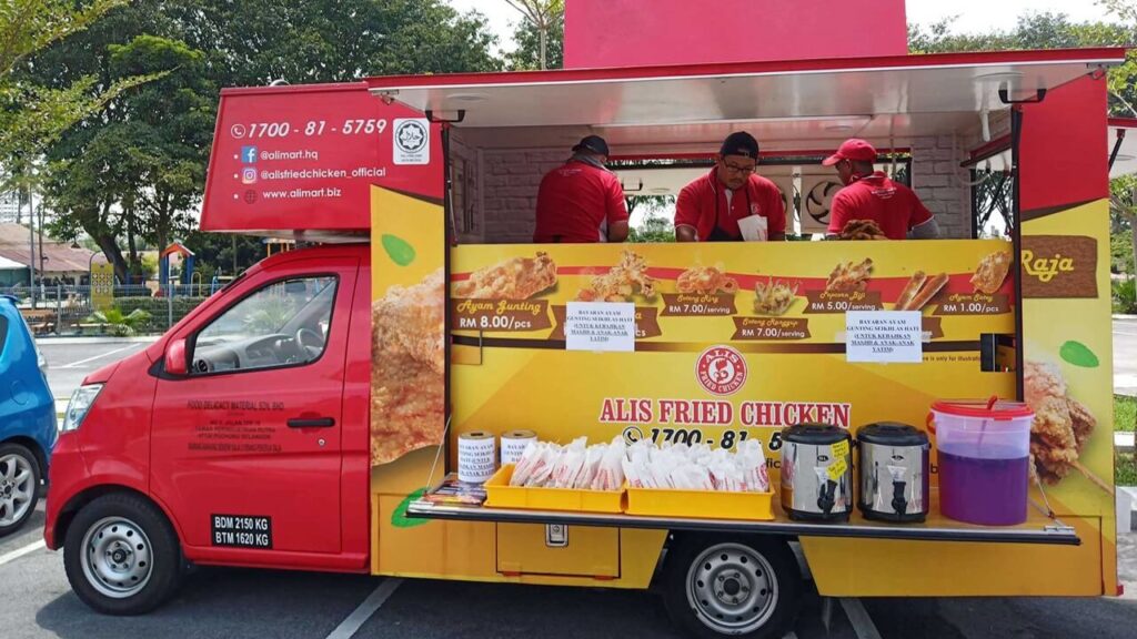 Hope Programme by ALIS Fried Chicken is a food aid initiative to support underserved communities with essential supplies through partnerships with NGOs and local groups.